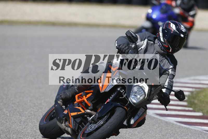 /01 02.04.2026 MAZ ADR/Gruppe rot/unklar